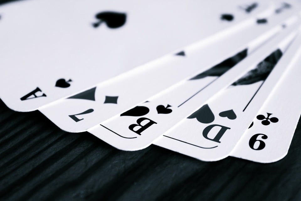 Принципиальное взяточничество — лучший мобильный клиент карточной игры «1000»