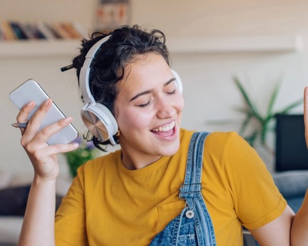 Лучшие приложения для прослушивания музыки на Android и iPhone: ТОП-7 сервисов 2025 года