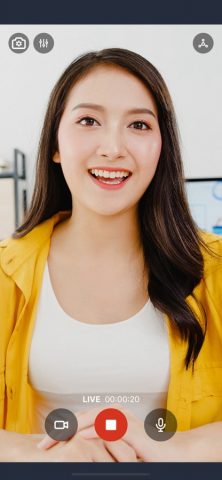 SplitCam Live Streaming App для iOS — скриншот 1