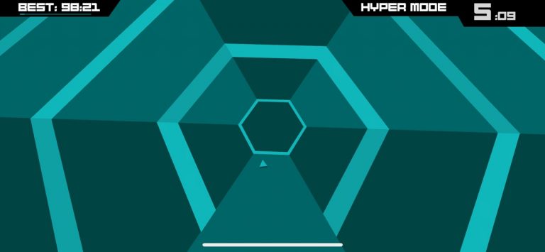 Super Hexagon для iOS — скриншот 1