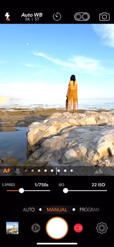 DSLR Camera для iOS — официальный трейлер