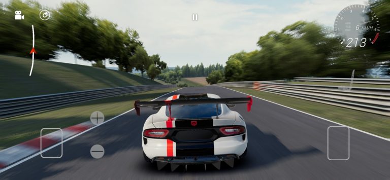 Apex Racing — скриншот 1